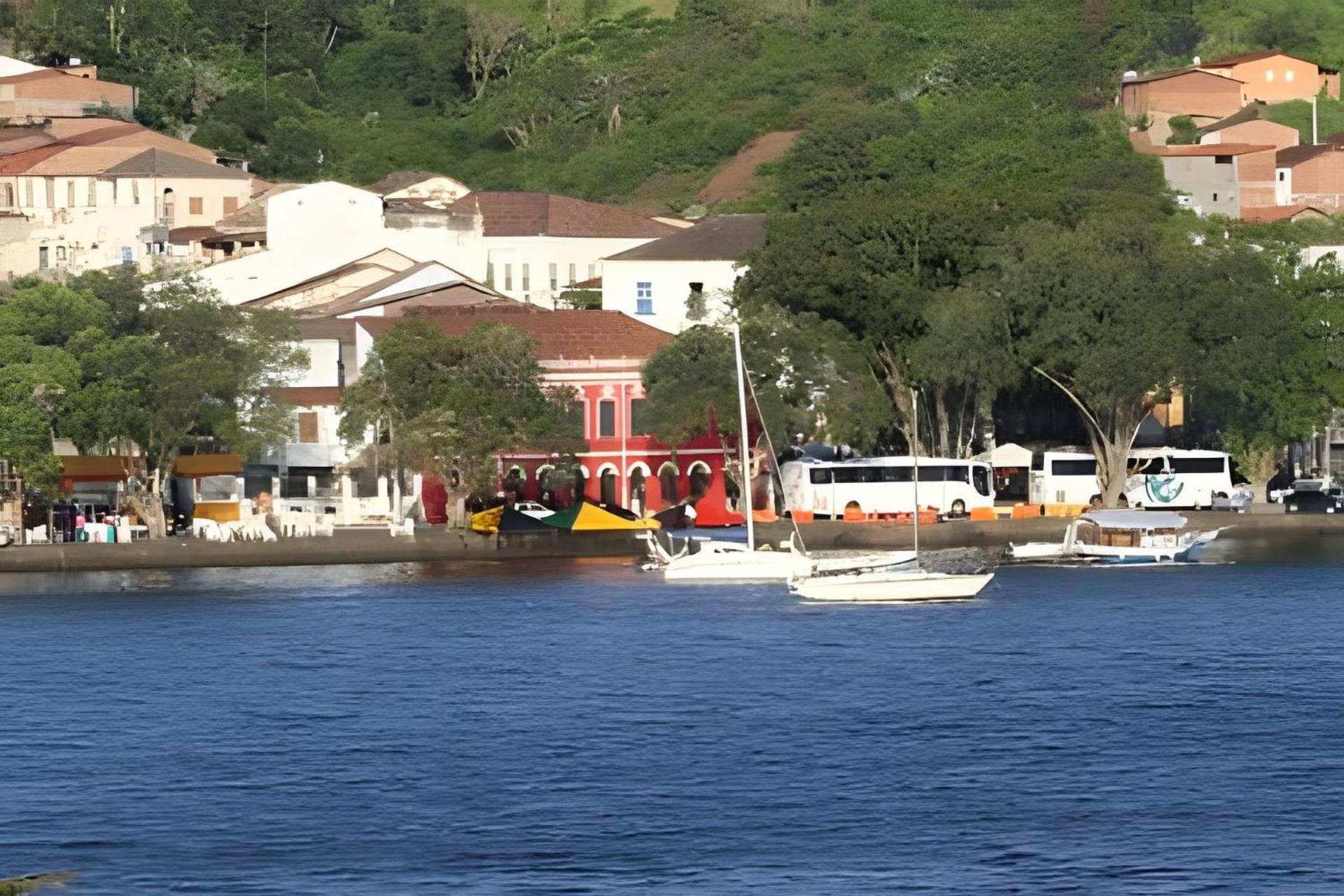 Conforto E Bom Gosto No Reconcavo Da Bahia. * Sao Felix (Bahia)