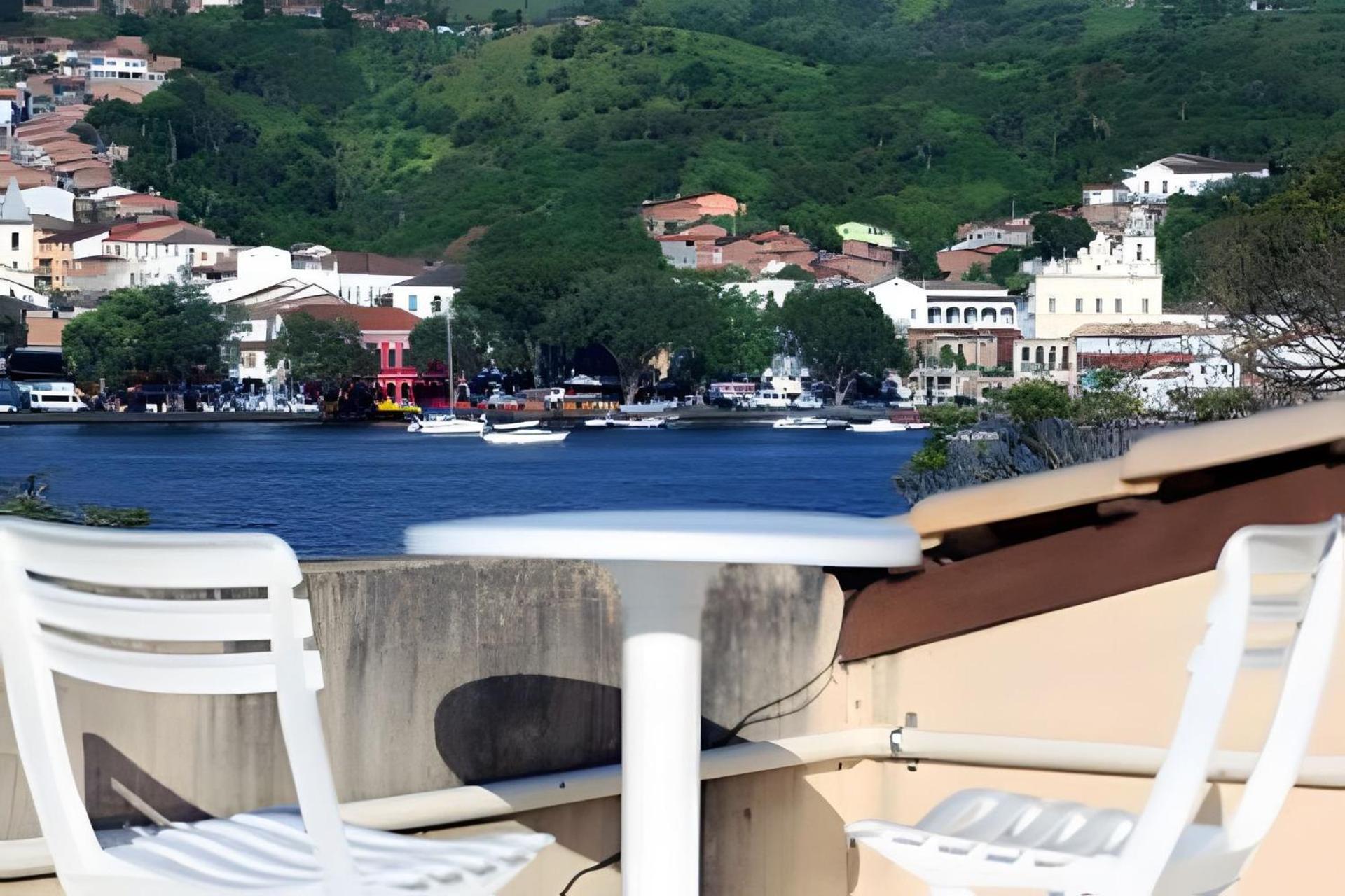 Conforto E Bom Gosto No Reconcavo Da Bahia. Holiday home *