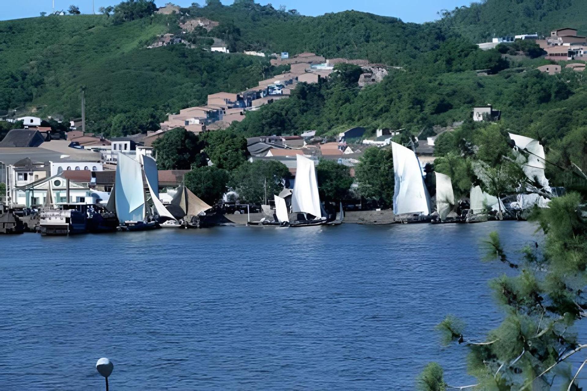 Conforto E Bom Gosto No Reconcavo Da Bahia. *